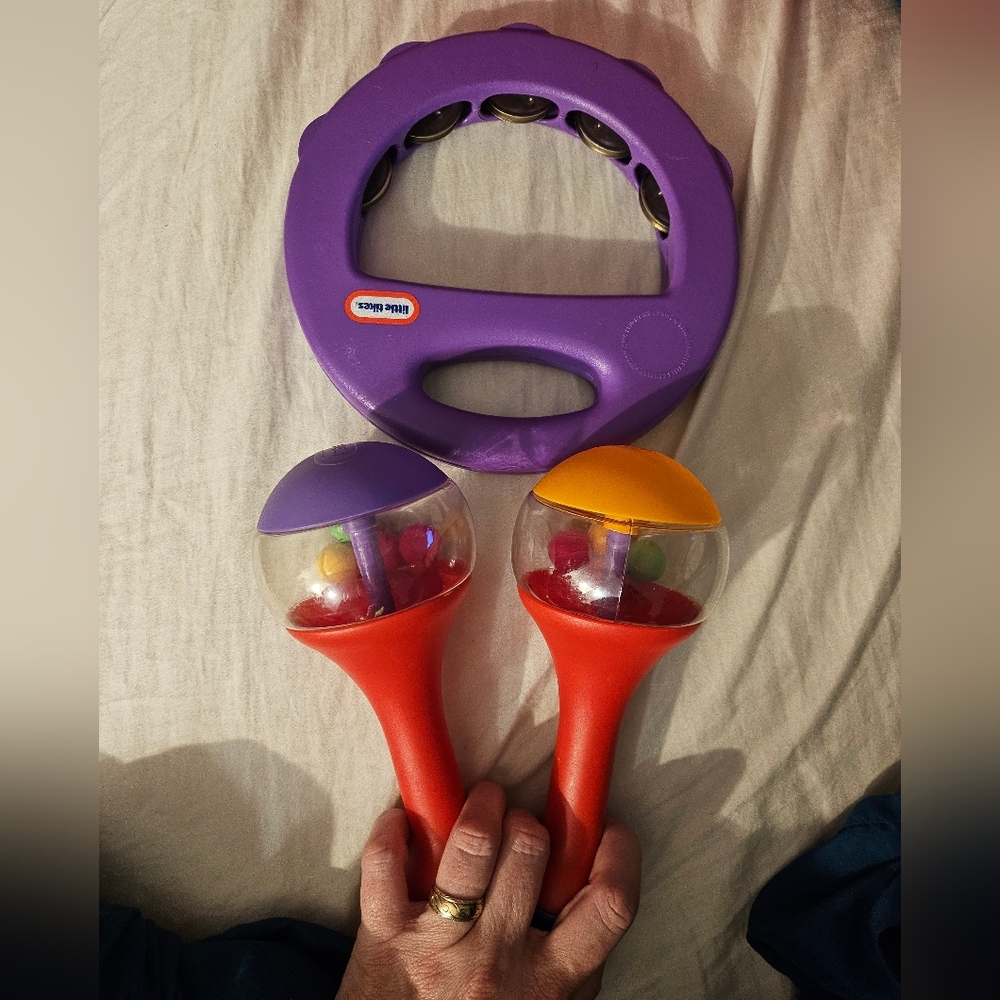 VTG. LITTLE TIKES 3 PIECE  PRESCHOOL Purple Tambourine &‎ Colorful Maracas